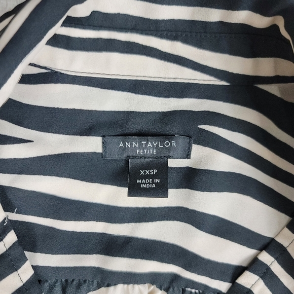 Ann Taylor Zebra Print Camp Shirt - Picture 5 of 7